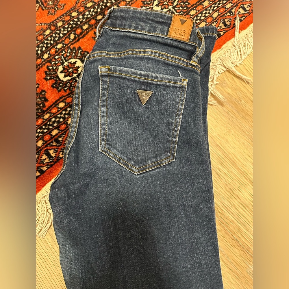 Guess mid rise jeans